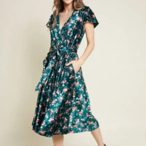 ModCloth Timeless Embrace Teal Floral Velvet Faux Wrap Dress Large